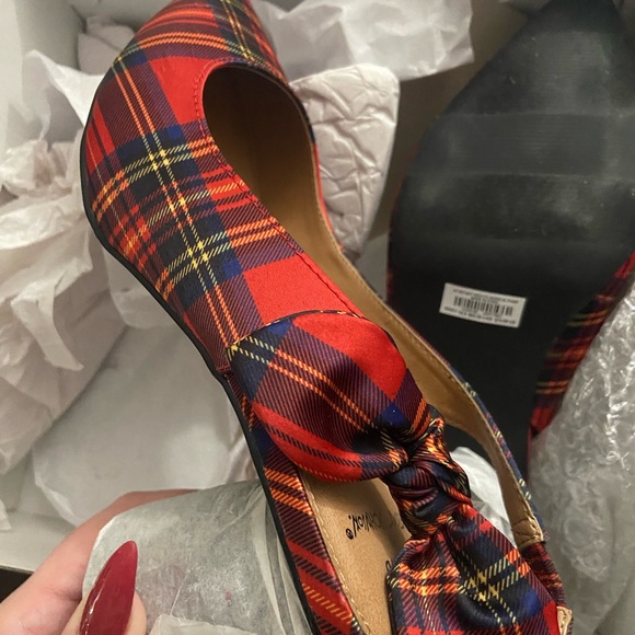 Torrid Betsey Johnson WW width size 10.5 NWT - Picture 7 of 9